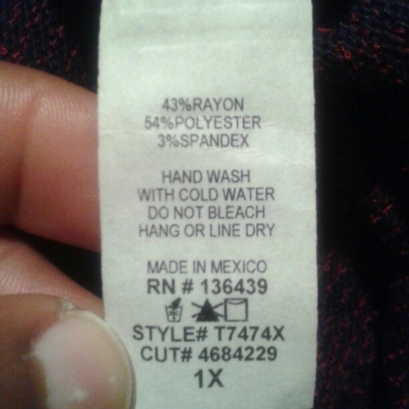 Burgundy Sweater - Picture 7 of 8